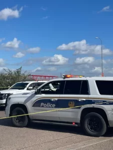 Policía de Phoenix mata a tiros a hombre que cargaba tijeras