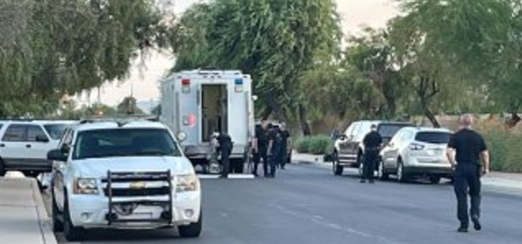Posible explosivo desencadena evacuación en Phoenix