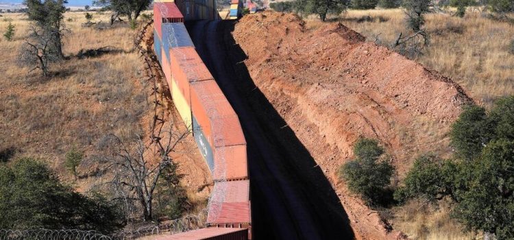 Desestimadas demandas por contenedores en la frontera entre Estados Unidos y México