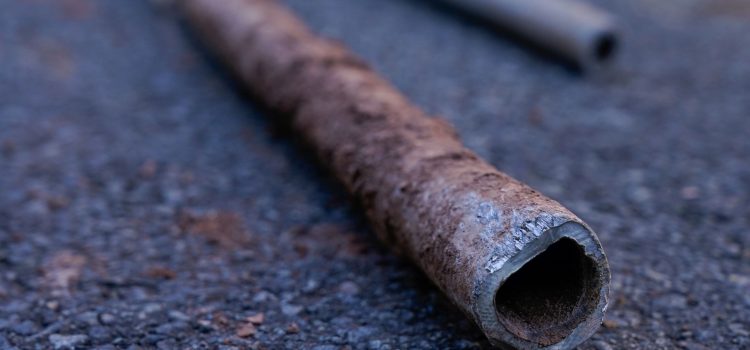 Estados Unidos propone ambiciosa reforma para reemplazar tuberías de plomo en 10 años