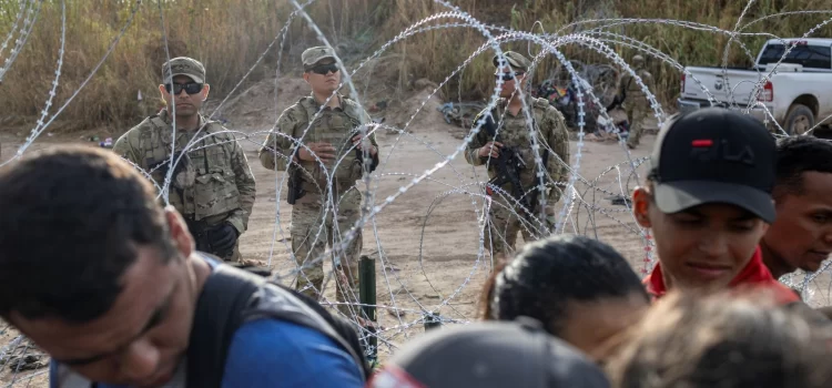 Texas aprueba leyes severas contra inmigrantes, generando tensión en la frontera con México