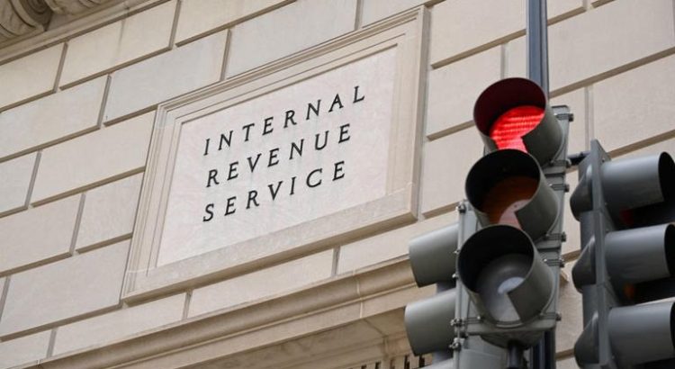 Excontratista del IRS condenado a prisión por filtrar registros fiscales de Trump
