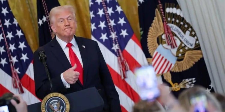 Trump impone aranceles del 25% a los autos que no se fabriquen en Estados Unidos