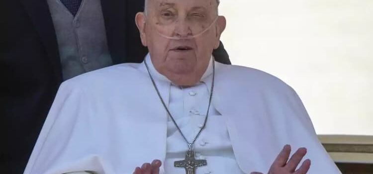 Sorpresiva aparición del Papa Francisco