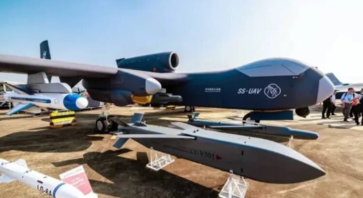China lanza el Jiu Tian, su primer “portaaviones de drones”