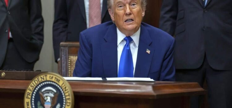 Trump amenaza con acciones legales ante críticas por aceptar avión de Qatar