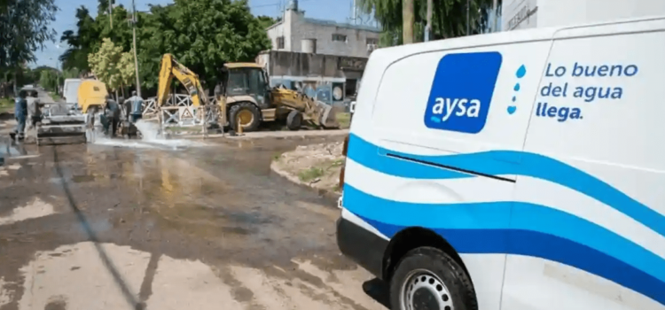 Inicia Argentina privatización de AySA, la empresa estatal de agua