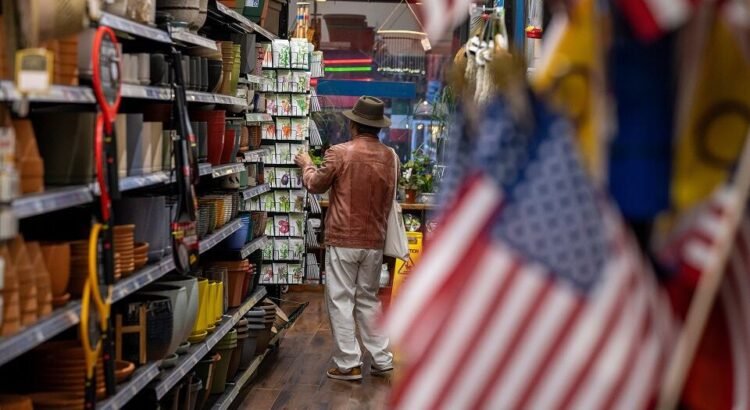 Inflación en Estados Unidos llega al nivel más alto en cuatro meses a medida que impactan los aranceles