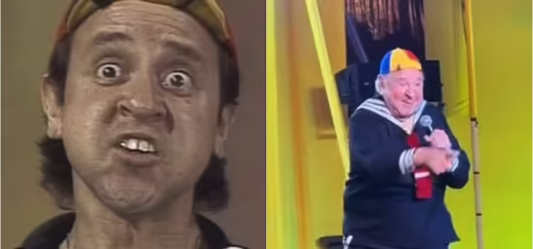Carlos Villagrán sorprende por volverse a poner el traje de Quico y ejecutar su característico baile, a sus 81 años