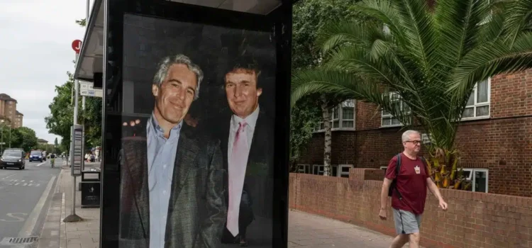 Amenaza Trump con demandar al WSJ por nota sobre una carta a Epstein