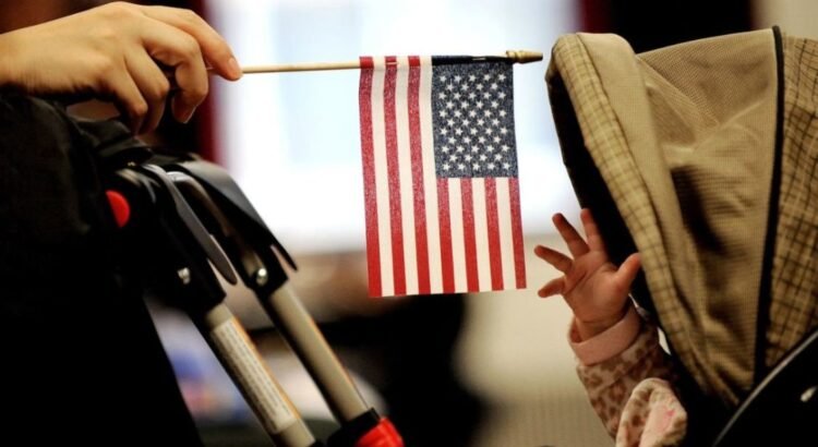 La Corte Suprema limita acciones judiciales contra Donald Trump y reaviva la disputa por la ciudadanía por nacimiento en EEUU