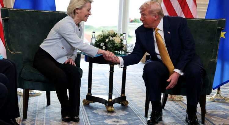 La UE acepta aranceles del 15% para cerrar la guerra comercial con EE.UU. La UE acepta aranceles del 15% para cerrar la guerra comercial con EE.UU.