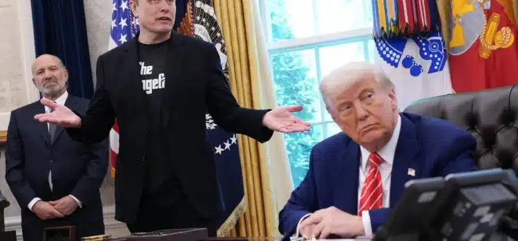 Trump califica de “ridículo” que su exaliado Musk creara un partido político en Estados Unidos