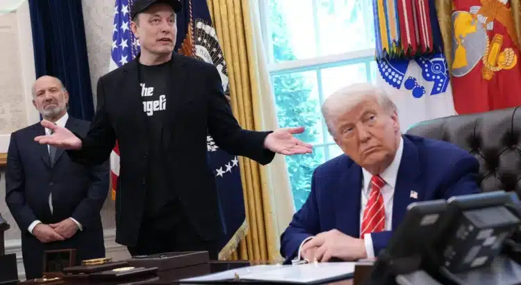 Trump califica de “ridículo” que su exaliado Musk creara un partido político en Estados Unidos