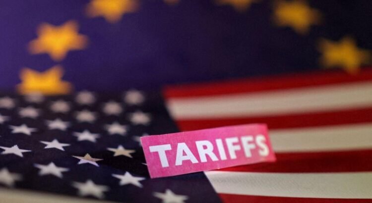 La Unión Europea y Estados Unidos negocian un acuerdo comercial con aranceles a los Veintisiete del 15% La Unión Europea y Estados Unidos negocian un acuerdo comercial con aranceles a los Veintisiete del 15%