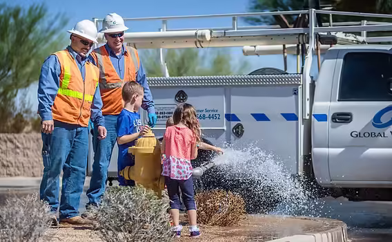 Para los residentes de Phoenix, la conservación del agua puede comenzar en su propio jardín.