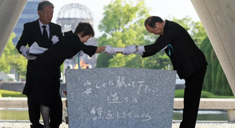 Japón conmemoró el 80° aniversario de la bomba atómica en Hiroshima Japón conmemoró el 80° aniversario de la bomba atómica en Hiroshima