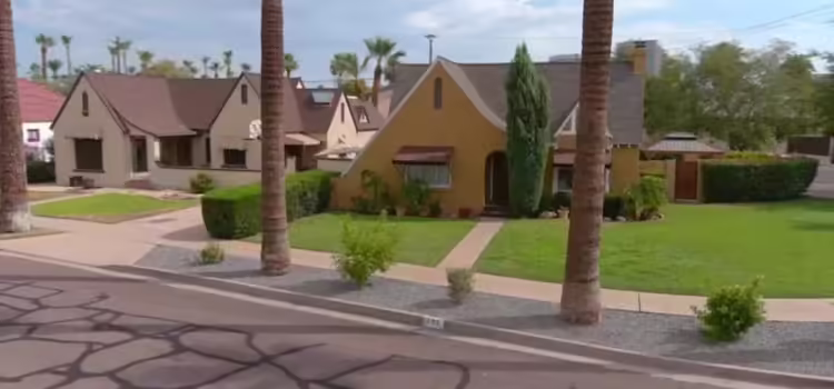 Barrio histórico de Phoenix lucha contra nueva ley de vivienda para preservar el pasado