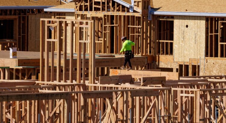 Arizona se prepara para el impacto de los aranceles en la construcción de viviendas Arizona se prepara para el impacto de los aranceles en la construcción de viviendas