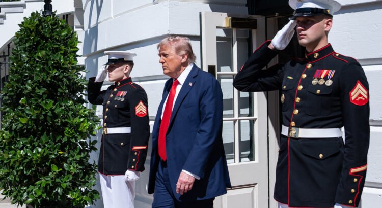 Trump se atribuye el poder de hacer ejecuciones sumarias contra presuntos narcotraficantes