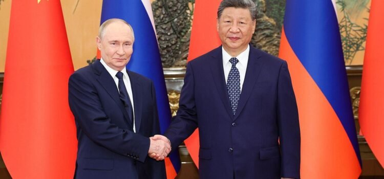 Xi, Putin y Kim se dan cita en Pekín en un desfile centrado en el poderío militar