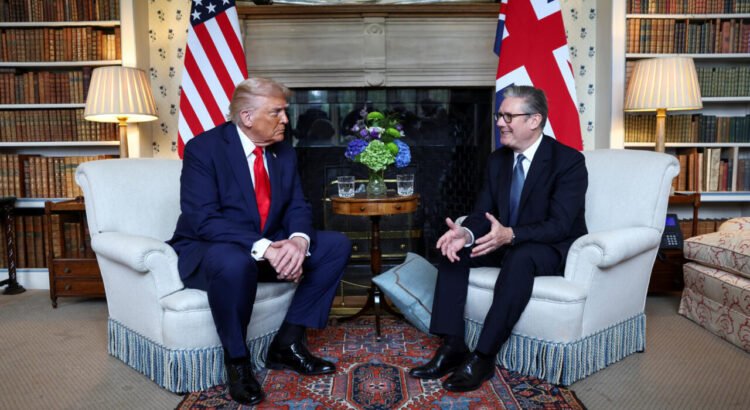 Donald Trump se reúne con Primer Ministro del Reino Unido, Keir Starmer