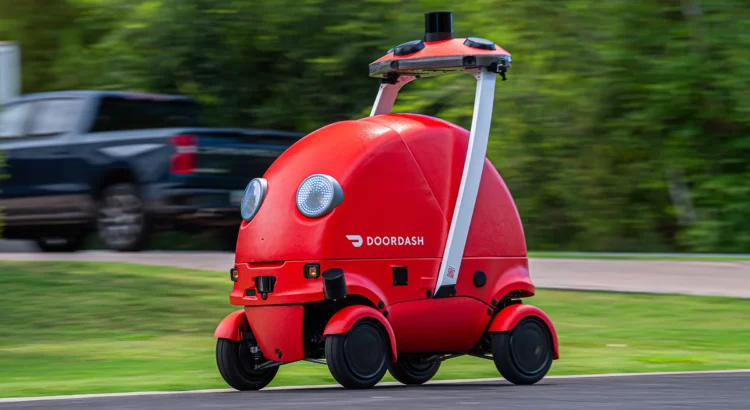 DoorDash lanza el robot de reparto Dot en el área de Phoenix