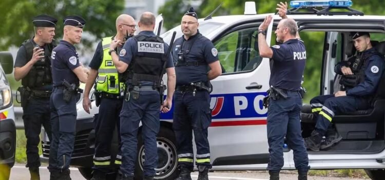 Un hombre acuchilla a cinco personas en Marsella y muere tiroteado por la Policía