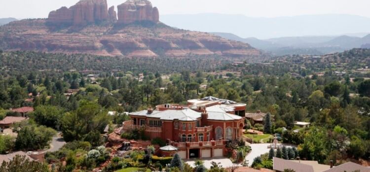 Ciudades de Arizona buscarán legislación que limite los alquileres a corto plazo