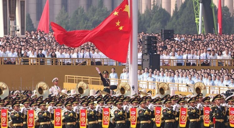 China exhibe su arsenal militar más avanzado China exhibe su arsenal militar más avanzado