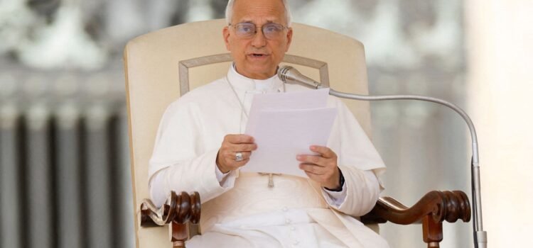 Papa León XIV dice que está preocupado por “algunas de las cosas” que suceden en EE.UU.