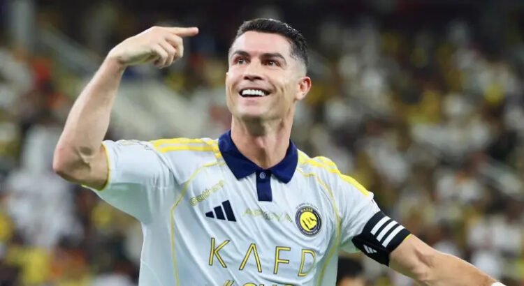 Cristiano Ronaldo se convierte en el primer multimillonario del fútbol