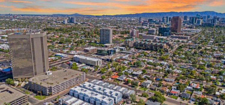 Nuevas casas adosadas desde $850,000 disponibles en el centro de Phoenix