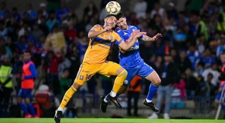 Cruz Azul sigue invicto, pero sin ventaja ante Tigres Cruz Azul sigue invicto, pero sin ventaja ante Tigres